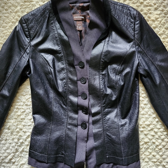 DANIER LEATHER JACKET - Picture 8 of 11